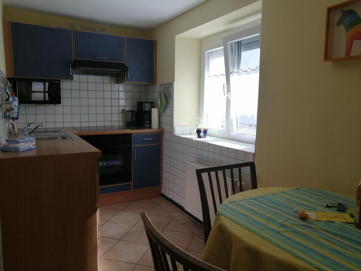 Apartment & Zimmer Familie Trescher ทือบิงเงิน ภายนอก รูปภาพ