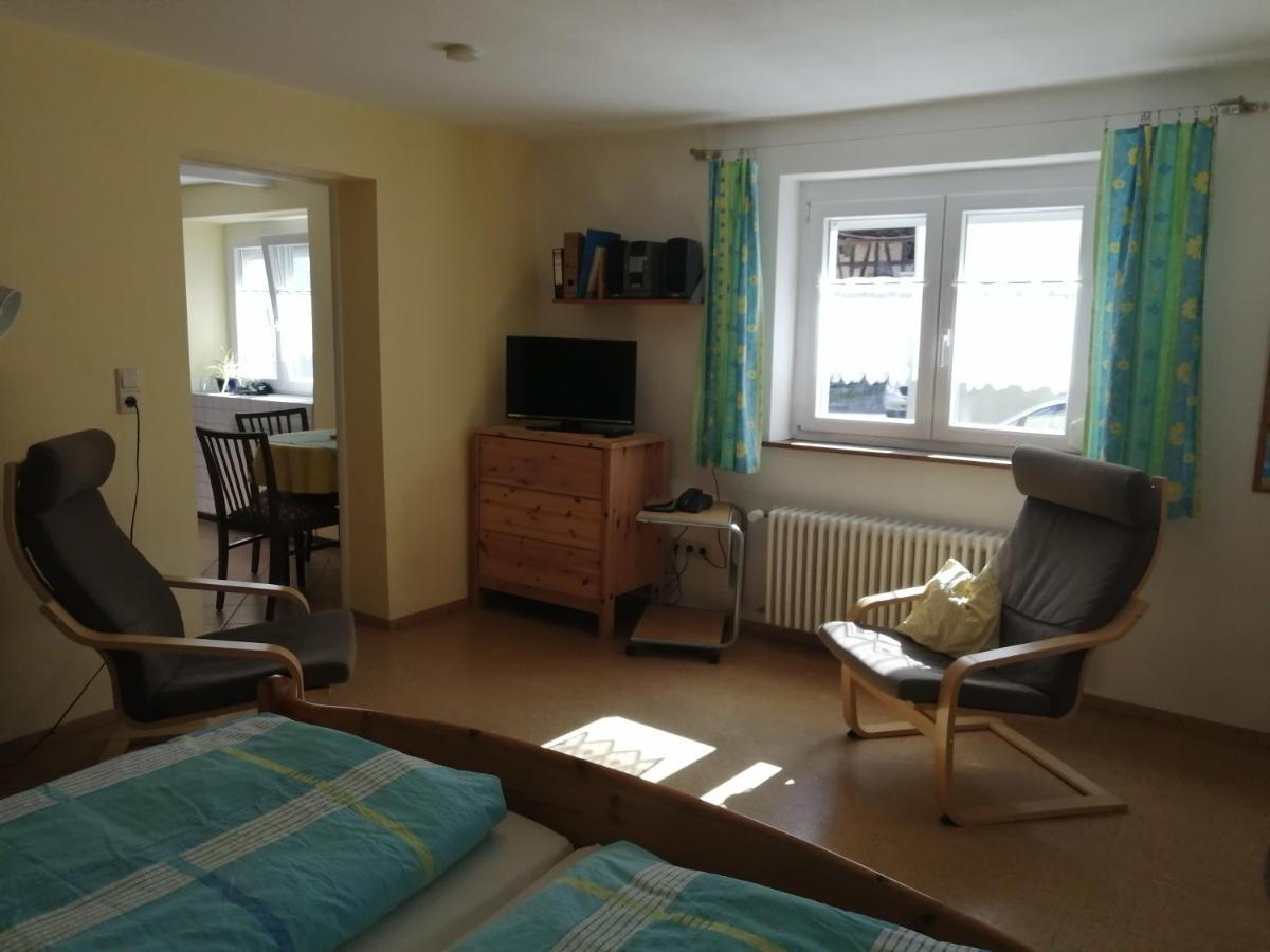 Apartment & Zimmer Familie Trescher ทือบิงเงิน ภายนอก รูปภาพ