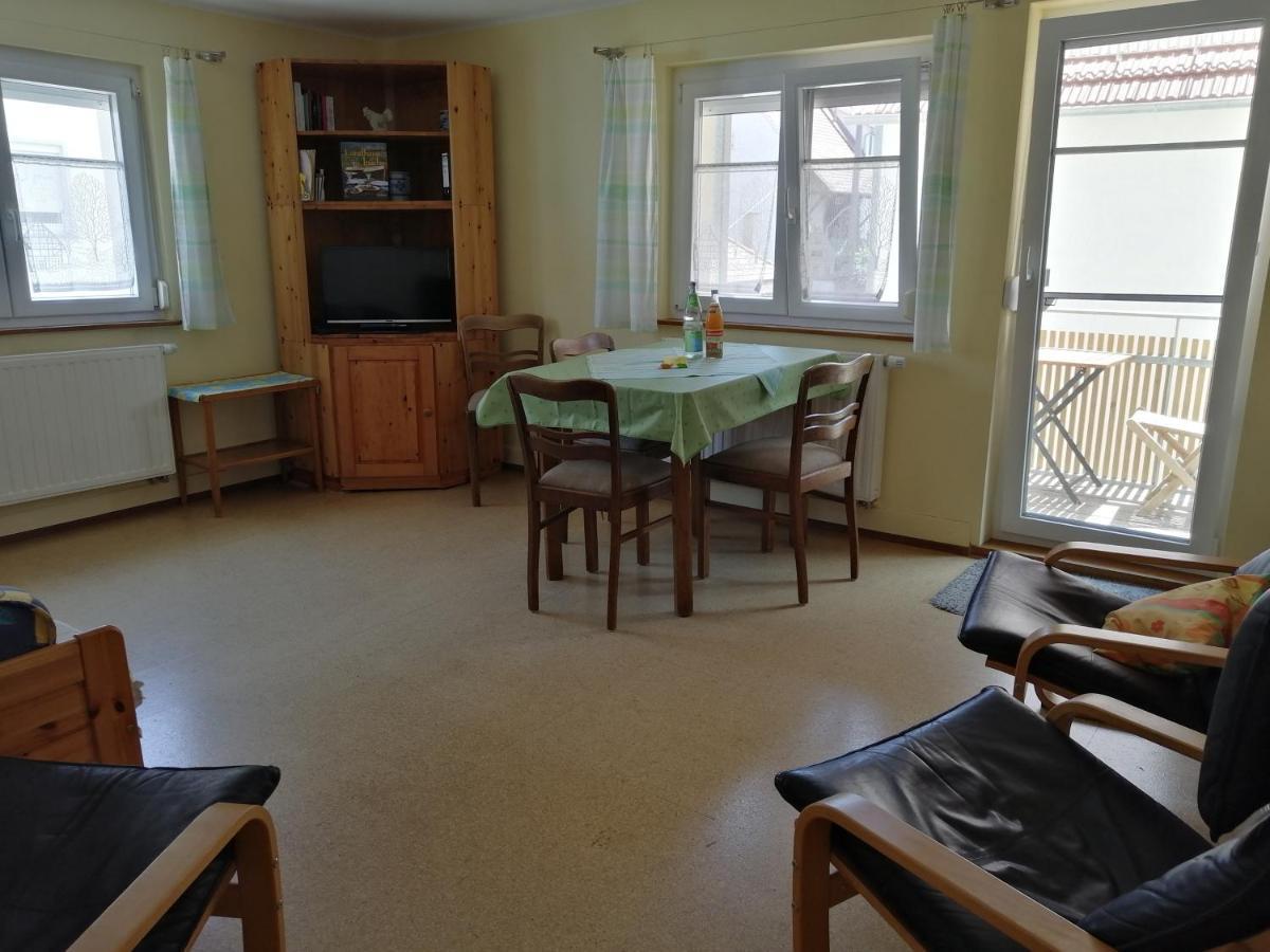 Apartment & Zimmer Familie Trescher ทือบิงเงิน ภายนอก รูปภาพ