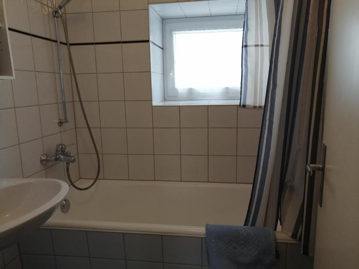 Apartment & Zimmer Familie Trescher ทือบิงเงิน ภายนอก รูปภาพ